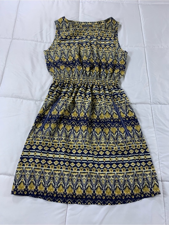 Suzy Shier Dresses & Skirts - Pre loved SUZY SHIER dress womens size M